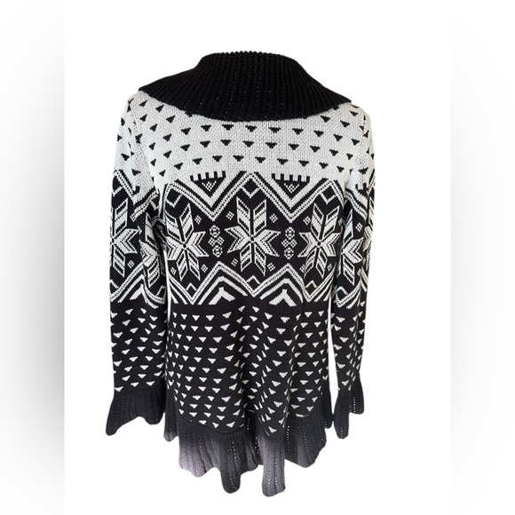Style & Co Black and white Aztec print cardigan with ruffle hem and tie front - Picture 4 of 6